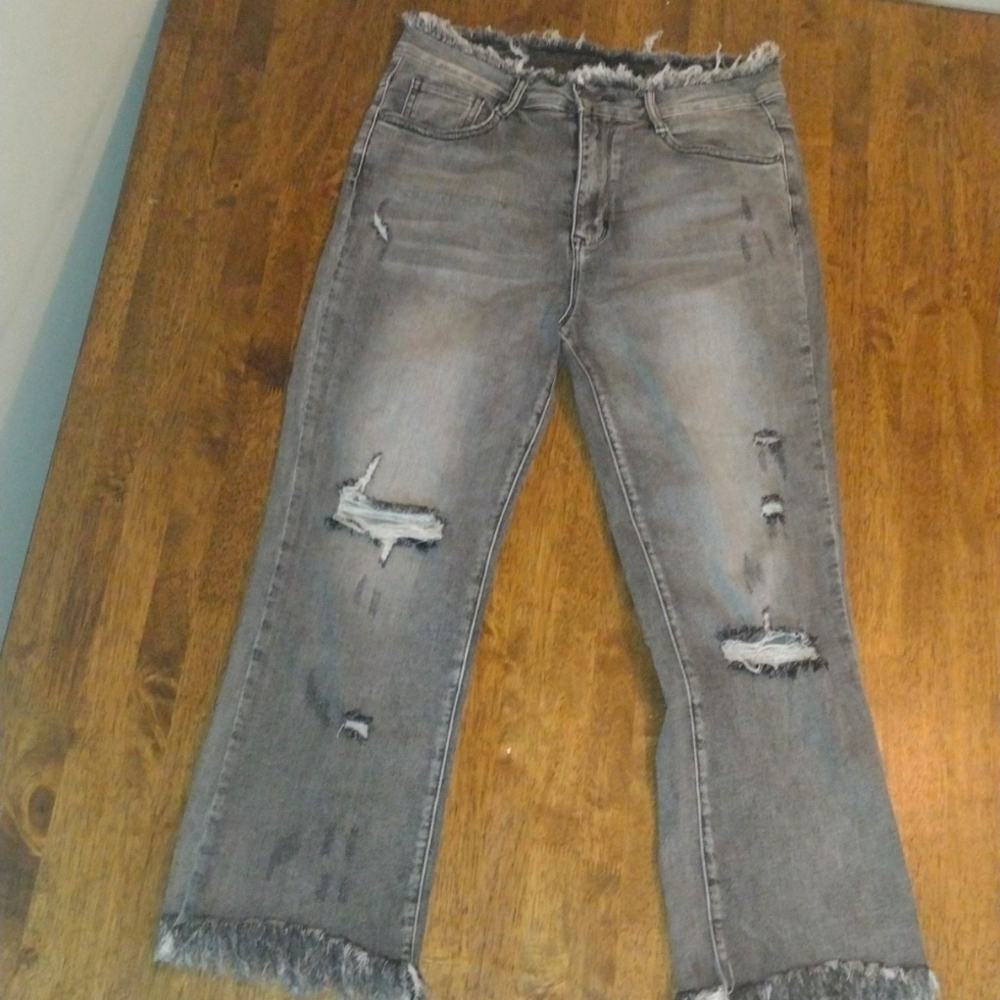 Risen High Rise Distressed Gray Cropped Jeans Style RDP1255 30/11